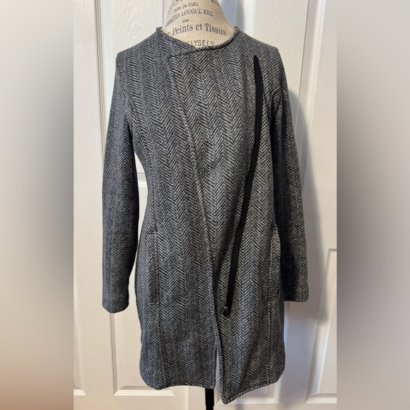 Banana Republic Large Gray Herringbone Coat Jacket - Picture 6 of 16